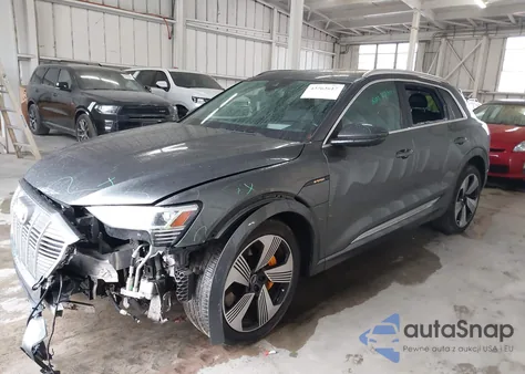 2019 Audi E-Tron Premium Plus z USA, uszkodzony, nr VIN WA1VAAGE8KB006365